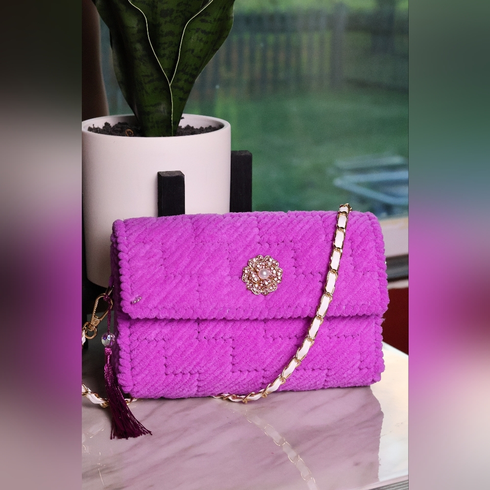 Elegant Purple Clutch with Gold Chain